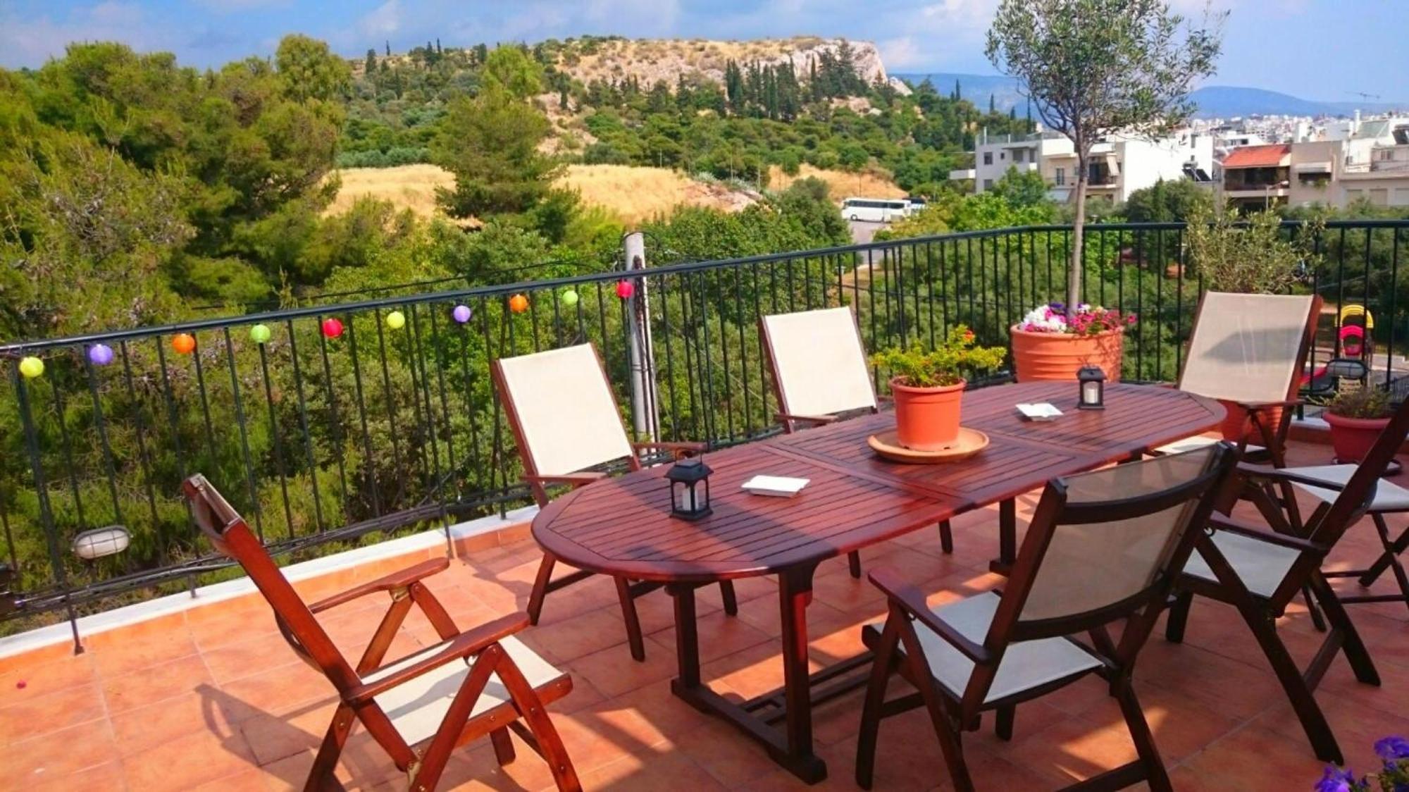 Cozy Apartment In Acropolis With Roof Garden Афины Экстерьер фото